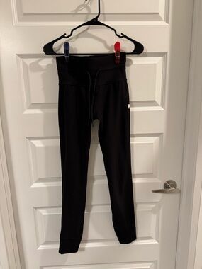 Vuori Black Daily Legging TALL